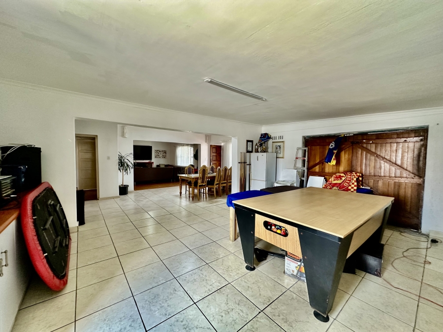 3 Bedroom Property for Sale in Richmond Western Cape